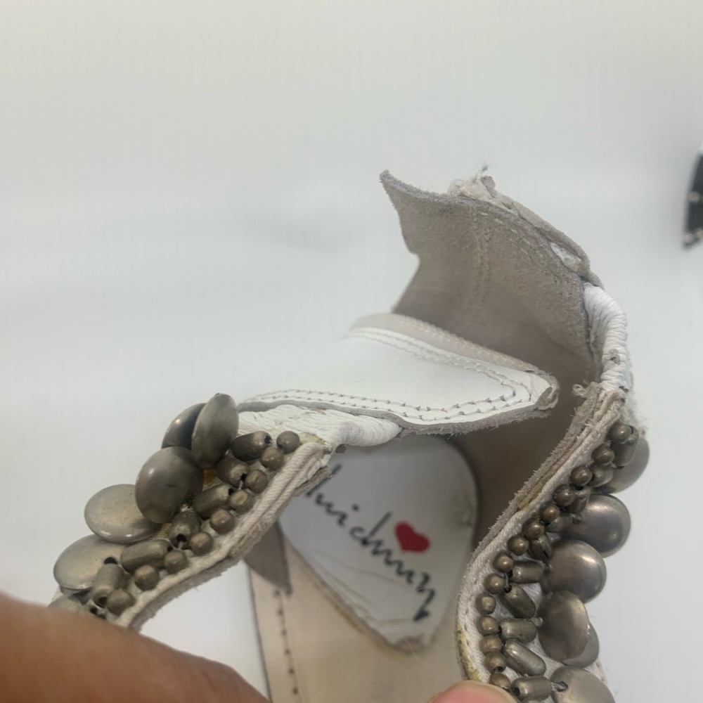 Sandals - Picture 3 of 4